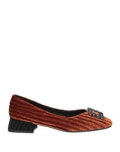 Luciano Barachini Woman Pumps Rust Size 7 Textile Fibers In Red