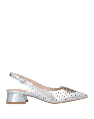 Luciano Barachini Woman Pumps Silver Size 6 Leather