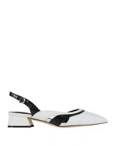 Luciano Barachini Woman Pumps White Size 6 Leather