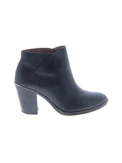 Pre-owned Lucky Brand Ankle Boots In Black