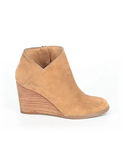 Pre-owned Lucky Brand Boots In Tan