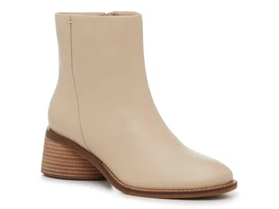 Lucky Brand Cassia Bootie In Neutral