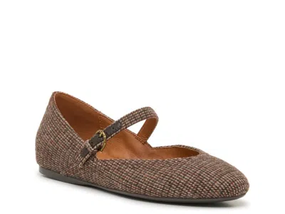 Lucky Brand Cerla Mary Jane Flat In Tan Fabric