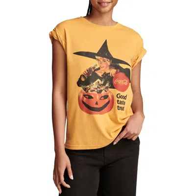 Lucky Brand Women's Coca-cola Halloween Graphic Boyfriend T-shirt In Honey Yellow