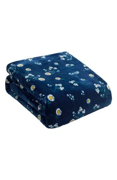 Lucky Brand Daisy Faux Shearling Throw Blanket In Navy Blue