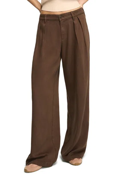Lucky Brand Double Pleated Wide Leg Trouser Jeans In Brown