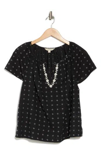 Lucky Brand Embroidered Split Neck Top In Black Clipdot