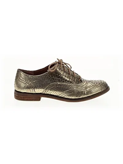 Pre-owned Lucky Brand Flats In Gold