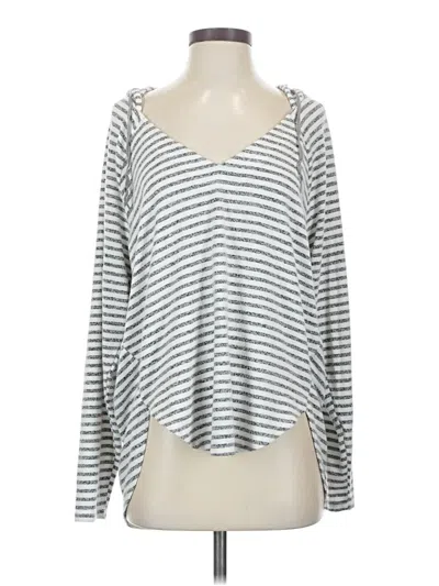 Pre-owned Lucky Brand Long Sleeve T-shirt In Silver