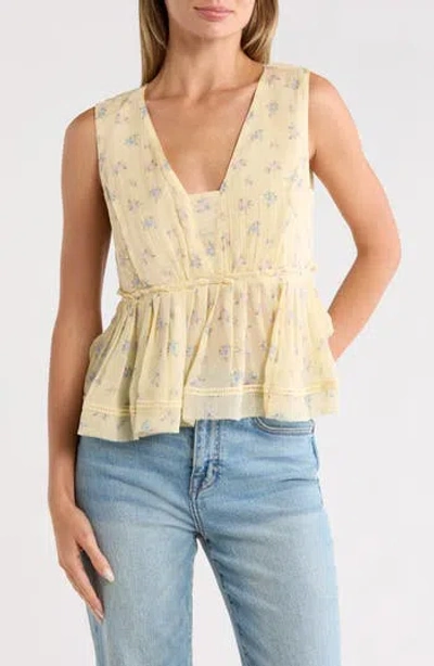 Lucky Brand Ruched V-neck Ruffle Tank Top In White