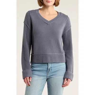 Lucky Brand Textured V-neck Sweater In Gray