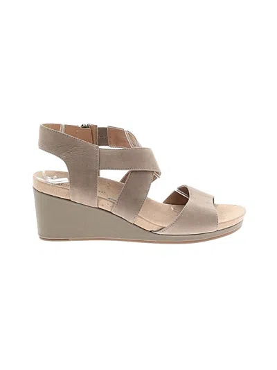 Pre-owned Lucky Brand Wedges In Tan
