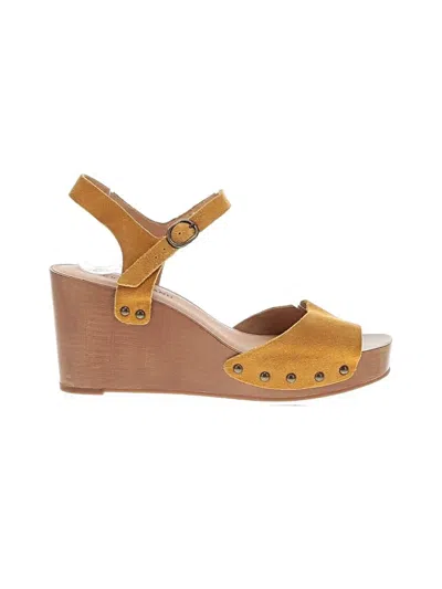 Pre-owned Lucky Brand Wedges In Yellow