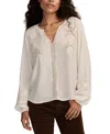 Lucky Brand Schiffli Lace Accent Peasant Top In Neutral