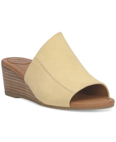 Lucky Brand Women's Malenka Slip-on Wedge Sandals In Sunlight