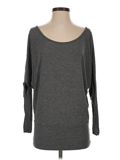 Pre-owned Lucy 3/4 Sleeve T-shirt In Gray