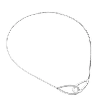 Lucy Quartermaine Large Linked Petal Pendant In Sterling Silver
