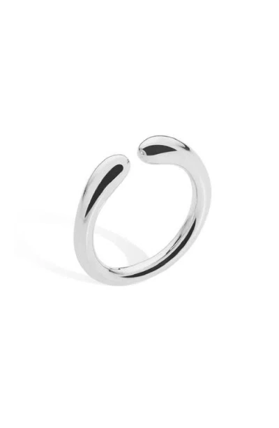Lucy Quartermaine Open Midi Drip Ring In Metallic