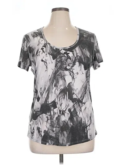 Pre-owned Lucy Short Sleeve T-shirt In Gray