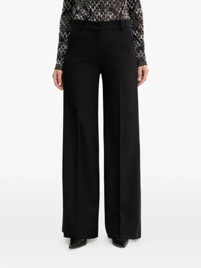 Luisa Spagnoli Button-fastening Trousers In Black