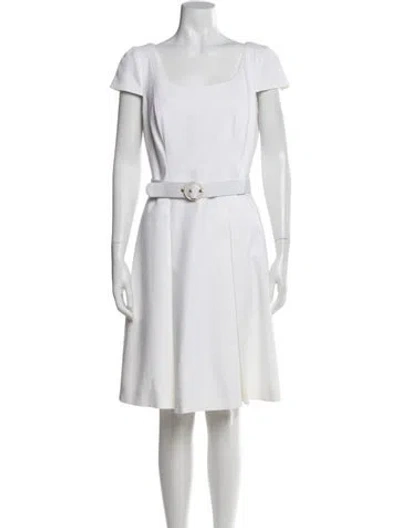Pre-owned Luisa Spagnoli Scoop Neck Knee-length Dress In White