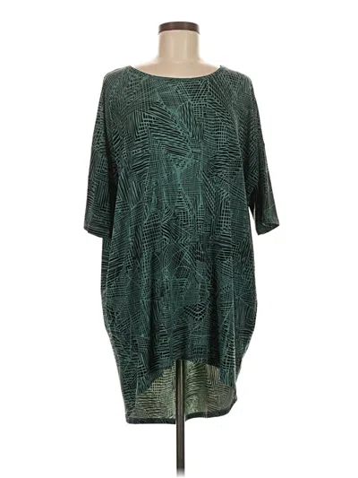 Pre-owned Lularoe 3/4 Sleeve T-shirt In Green