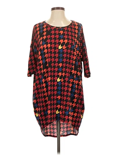 Pre-owned Lularoe 3/4 Sleeve T-shirt In Red