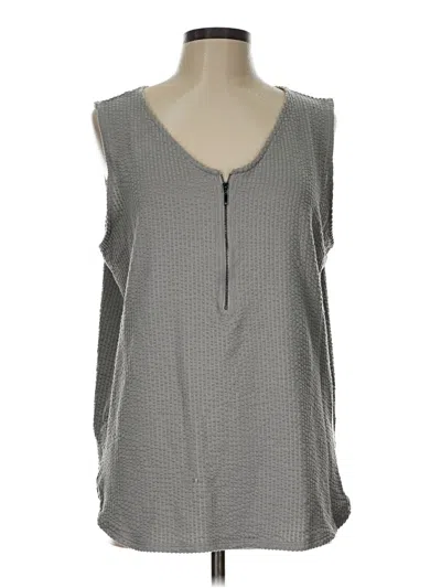 Pre-owned Lularoe Sleeveless T-shirt In Gray