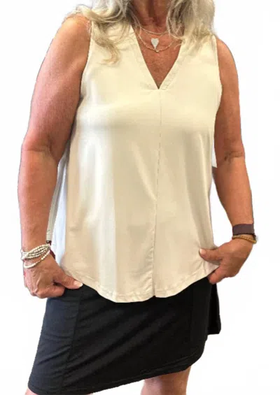 Lulu-b Sleeveless V-neck Top In Stone In White