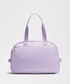 Lululemon - City Essentials Duffle Bag 28l - Purple/lavender Frost/gold