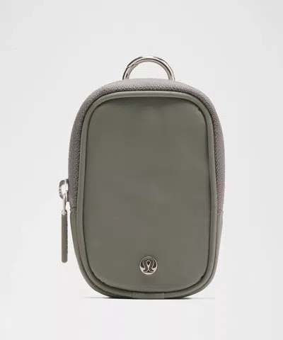 Lululemon - Clippable Nano Pouch - Grey Sage