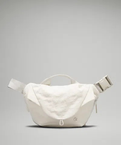 Lululemon Curved Crossbody Bag 3l