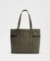 Lululemon Daily Multi-pocket Tote Bag 20l