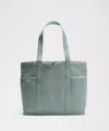 Lululemon Daily Multi-pocket Tote Bag 20l