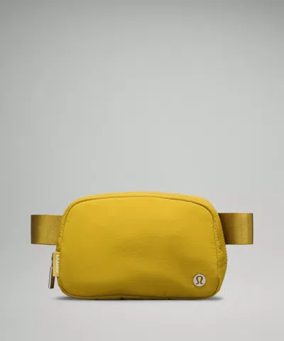 Green Lululemon Everywhere Belt newest Bag