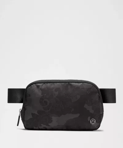 Lululemon Everywhere Belt Bag 1l