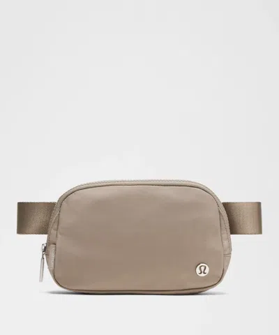 Lululemon - Everywhere Belt Bag 1l - Khaki,neutral/warm Ash Grey