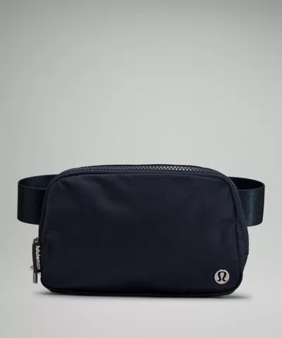 Lululemon Everywhere Belt Bag 1l