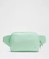 Lululemon - Everywhere Belt Bag Large With Long Strap 2l - Green/citra Lime