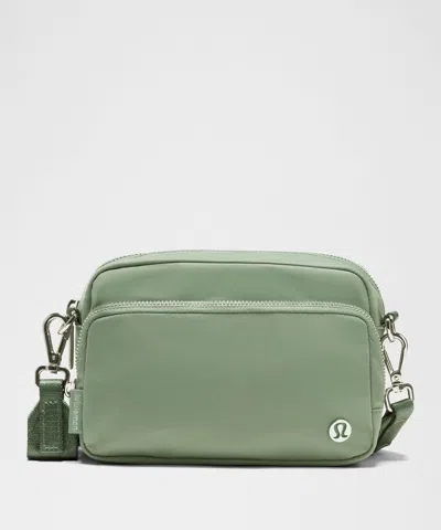 Lululemon Everywhere Crossbody Bag 2l Metal Hardware