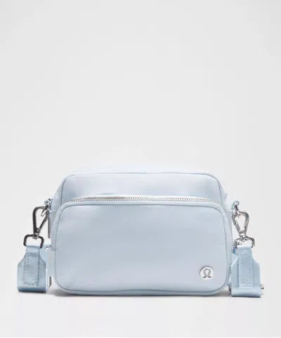 Lululemon Everywhere Crossbody Bag 2l Metal Hardware