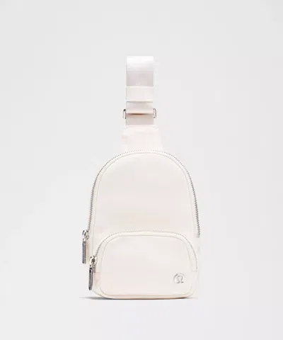 Lululemon Everywhere Small Sling Bag