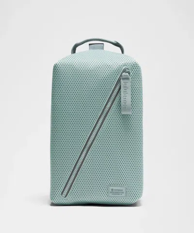 Lululemon - Fast Track Bag 8l  - Blue,pastel/crater Blue
