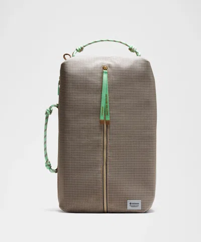 Lululemon - Fast Track Bag Large 16l  - Khaki,neutral/sheer Oak/mocha/citra Lime