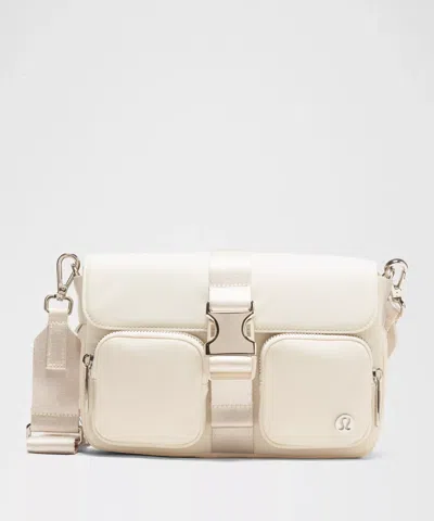 Lululemon Wunderlust Multi-pocket Crossbody Bag 3l