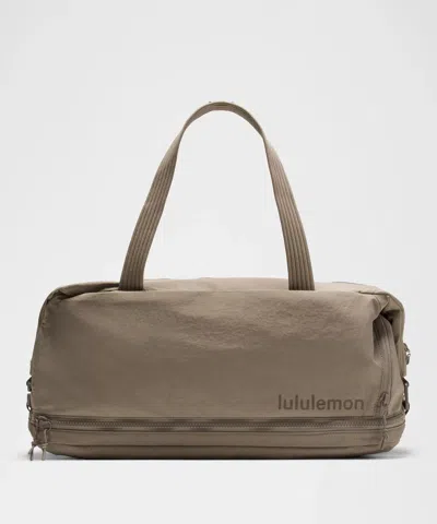Lululemon 3-in-1 Gym Duffle Bag 30l