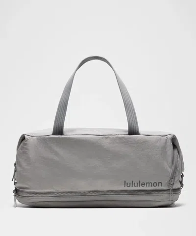 Lululemon 3-in-1 Gym Duffle Bag 30l
