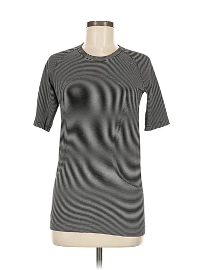 Pre-owned Lululemon Athletica Active T-shirt In Gray