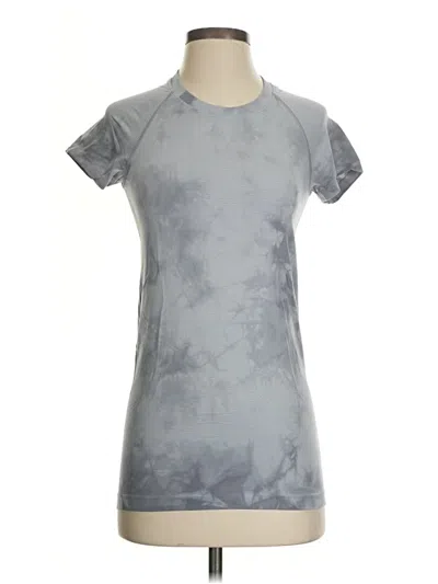 Pre-owned Lululemon Athletica Active T-shirt In Gray