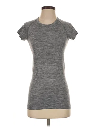 Pre-owned Lululemon Athletica Active T-shirt In Gray